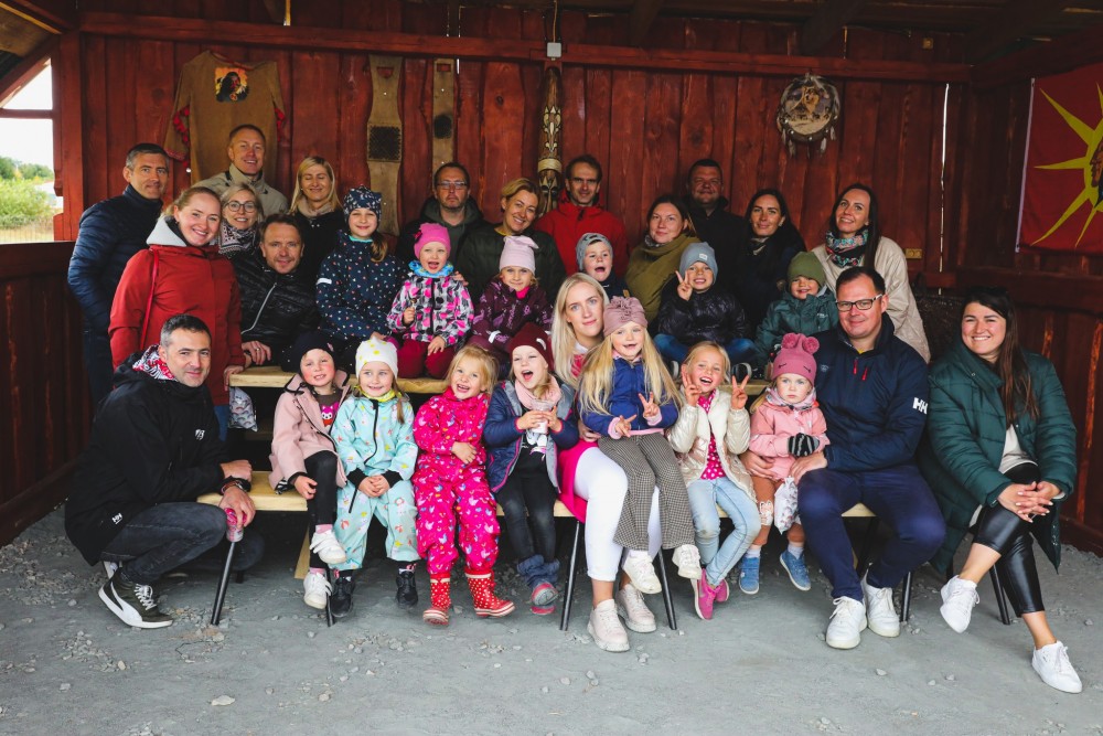 Šeštadienio popietę „Saulės zuikučiai“ vaikai, tėveliai, mokytojos vyko į “Rancho Pancho”!