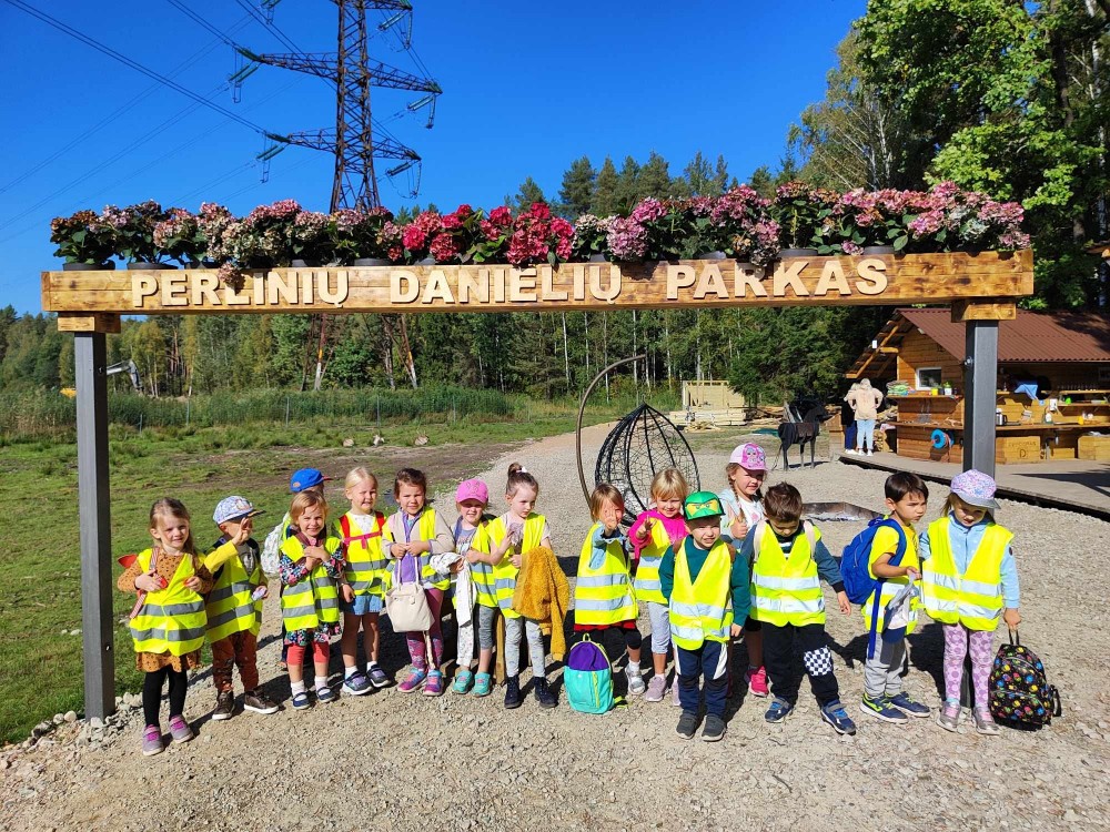 Kodėlčiukų grupė turėjo labai smagią kelionę į Perlinių danielių parką