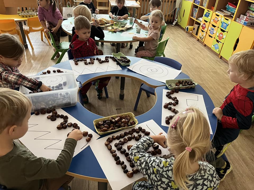 “Pabiručių” grupėje tema – Rudens gėrybių kraitelė